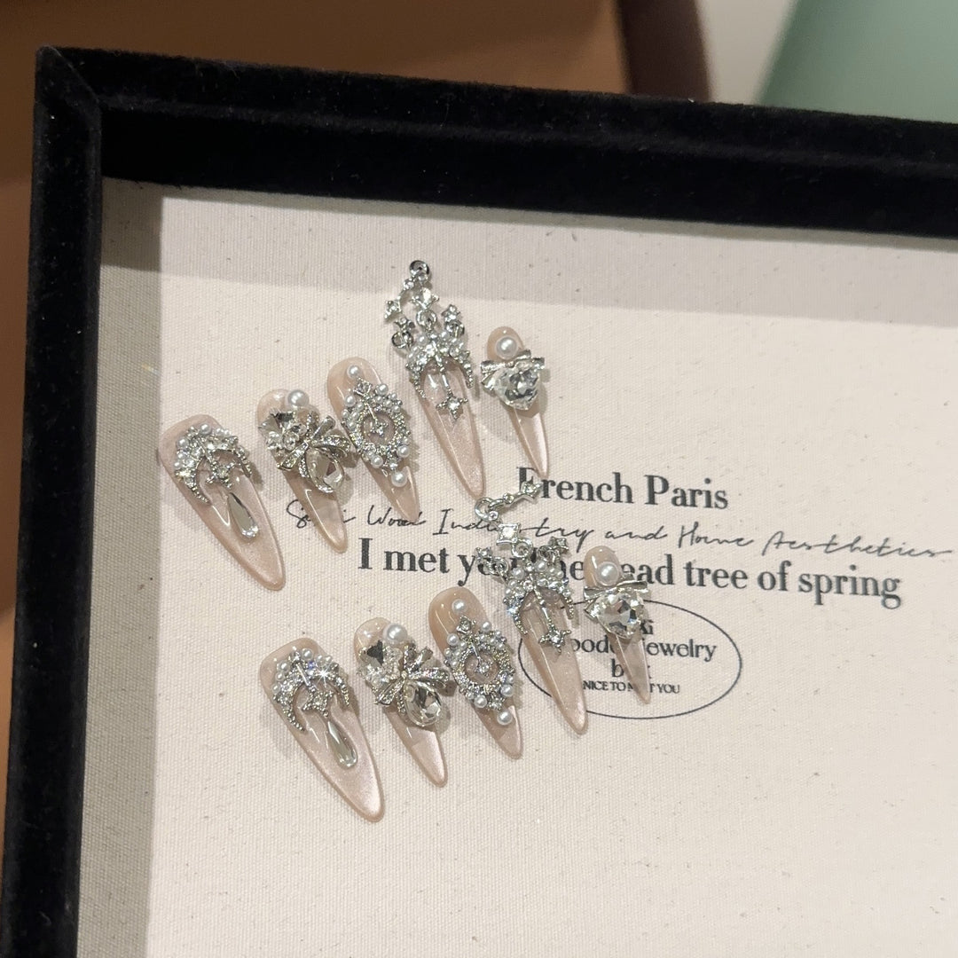 Elegant Rhinestone-Decorated Press-On Nail Set