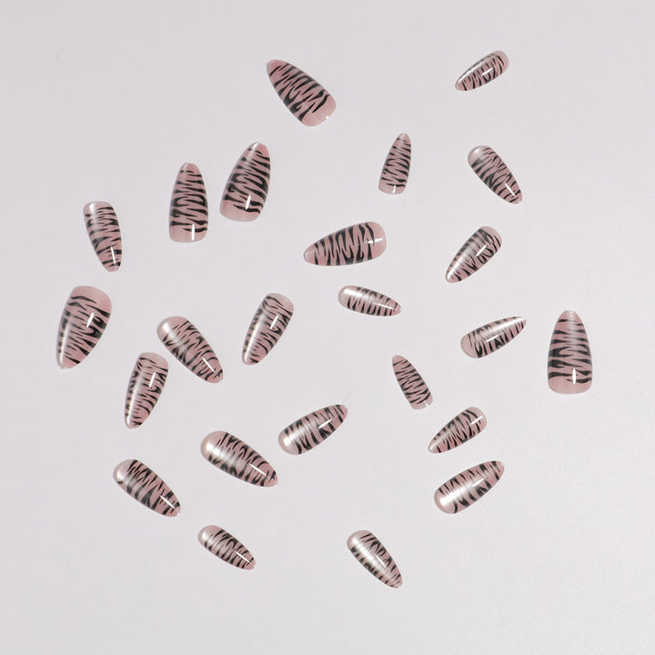 Artistic Press-On Nail Set with Tiger Stripe Design Kalsten
