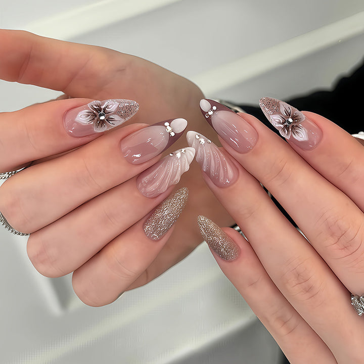 Artificial nail set with elegant flower and glitter accents Kalsten
