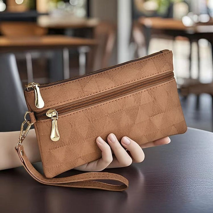 Elegant Clutch With Practical Zipper Kalsten
