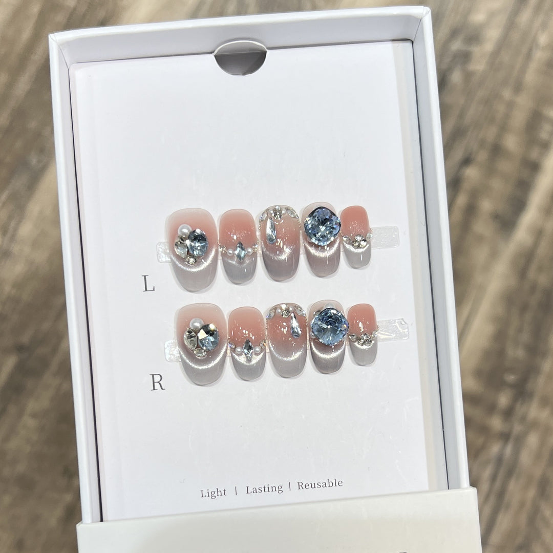 Reusable Rhinestone-Embellished Press-On Nail Set Kalsten
