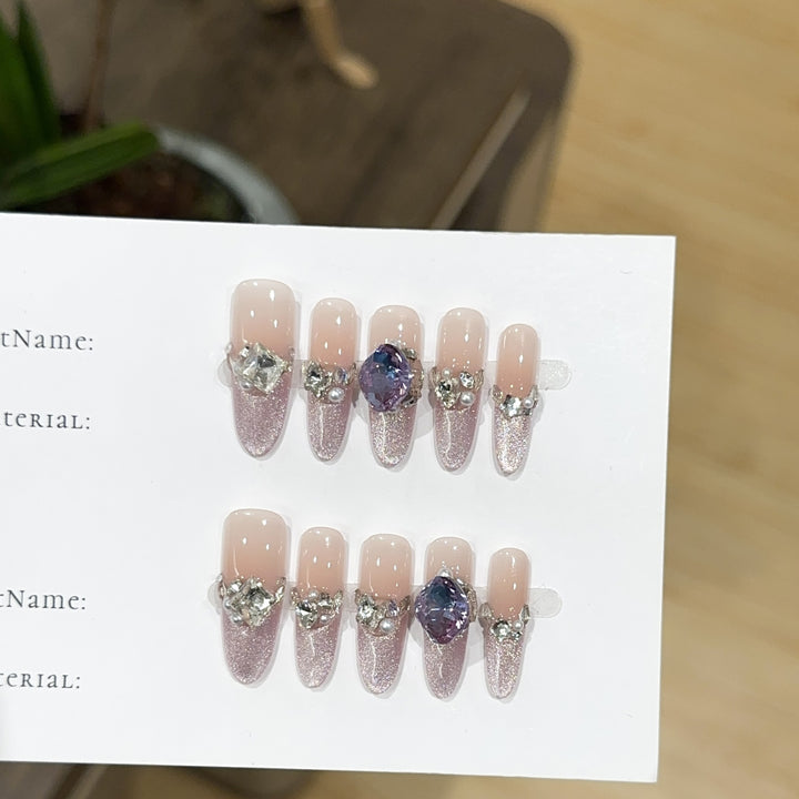 Glamorous Rhinestone-Embellished Press-On Nail Set 1790730529