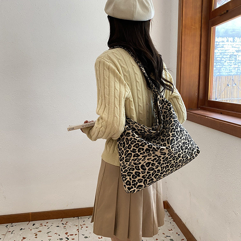 Stylish Leopard Print Shoulder Bag