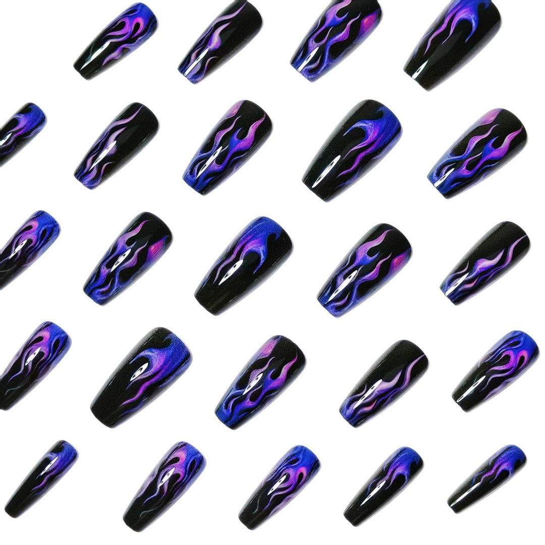 Artistic Flame-Patterned Nail Art Kalsten