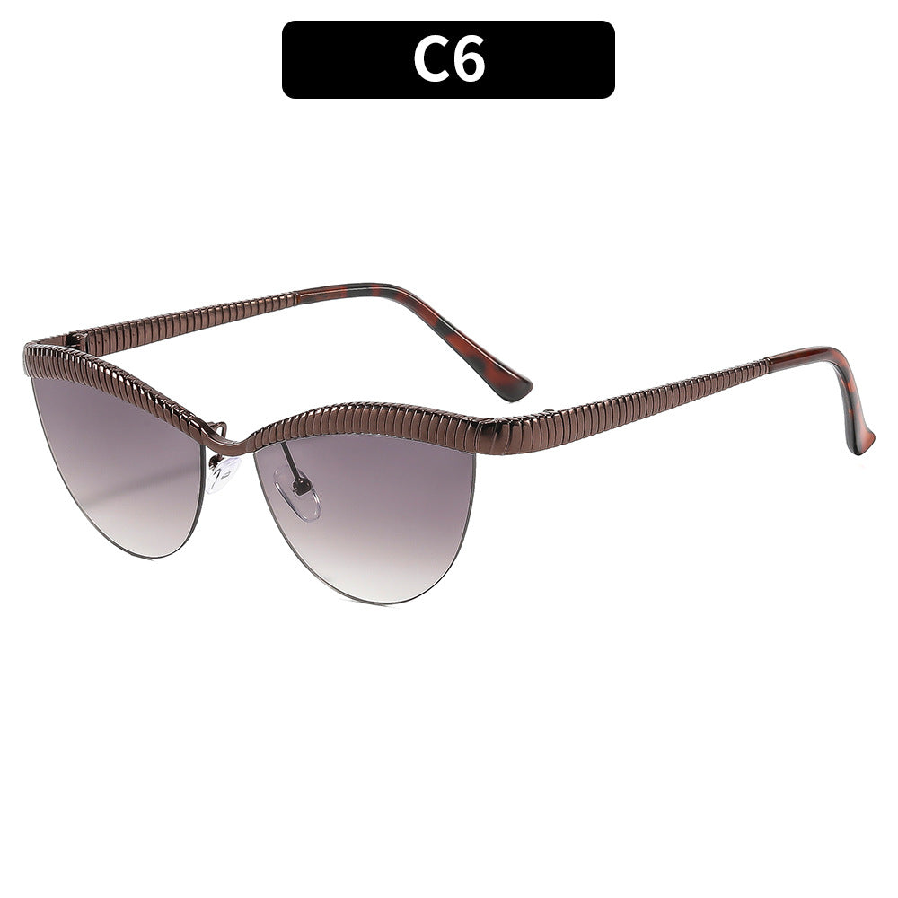 Stylish Geometric Cat-Eye Sunglasses