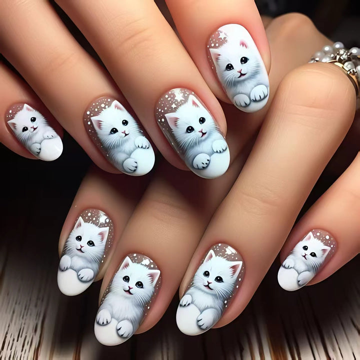 Creative artificial nails with playful cat design Kalsten