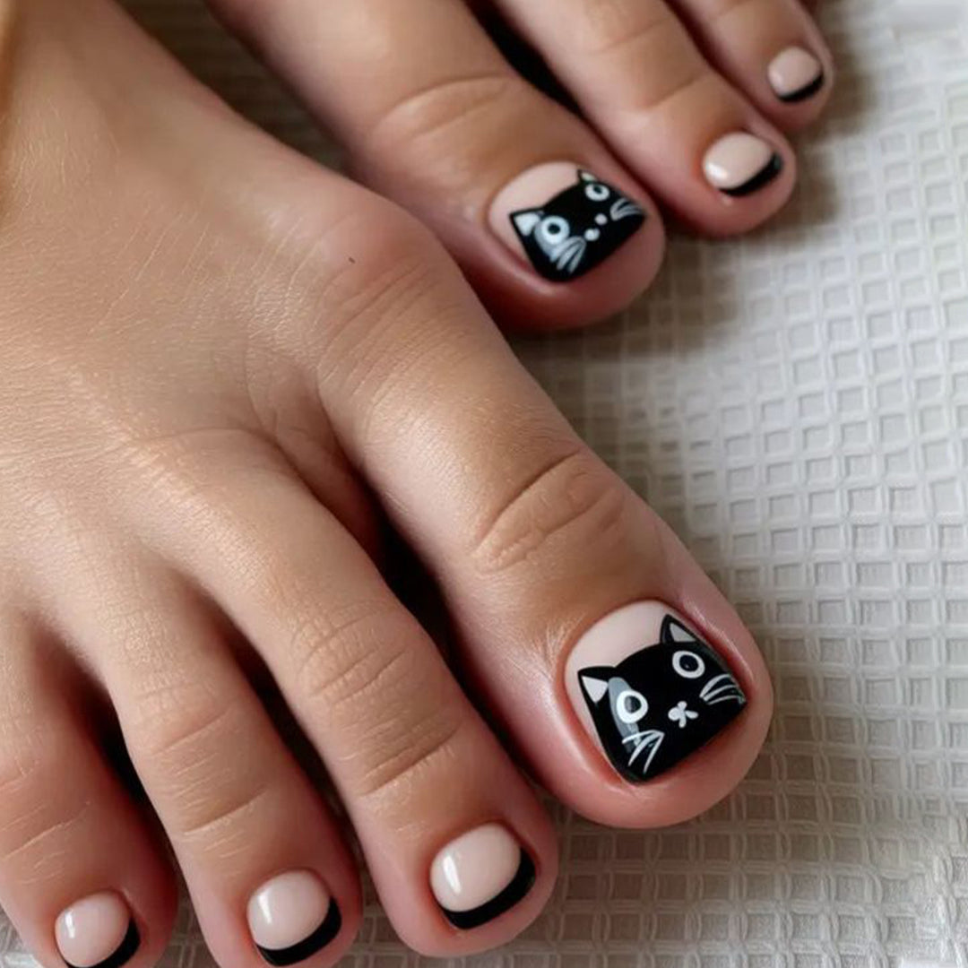 Cat-Themed Pedicure Nail Art Kalsten