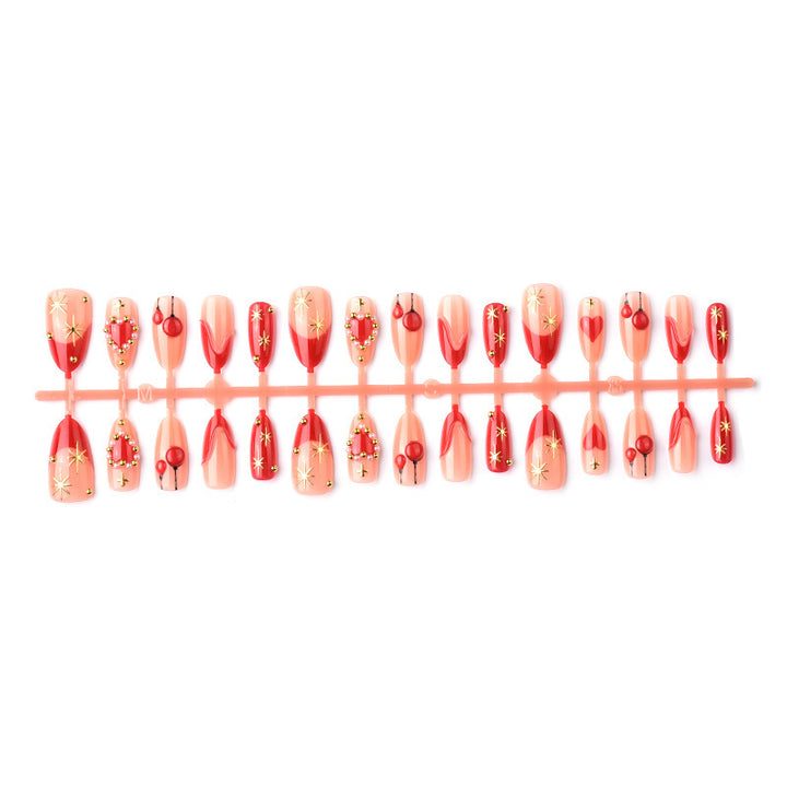 Elegant artificial nails with romantic gold and pearl embellishments Kalsten