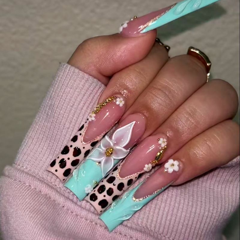 Artisan Decorative Nail Tips Kalsten