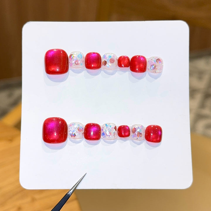 Artificial nails with sparkling accents and glittering design Kalsten