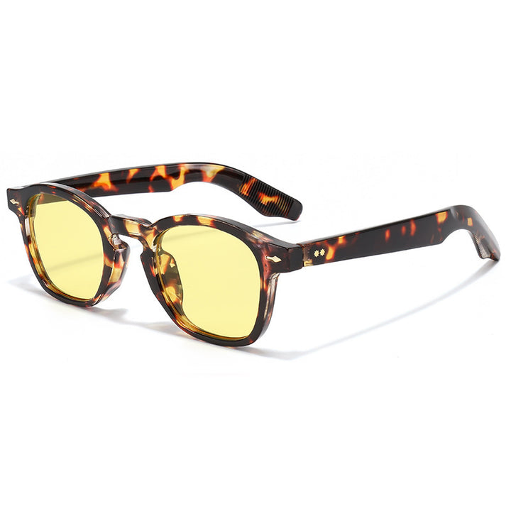 Vintage-Inspired Tortoiseshell Sunglasses Kalsten