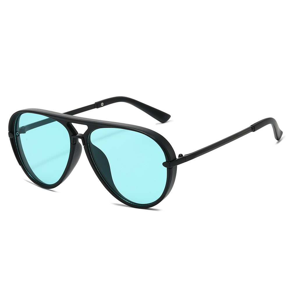 Elegant Aviator Sunglasses with Gold Accents Kalsten
