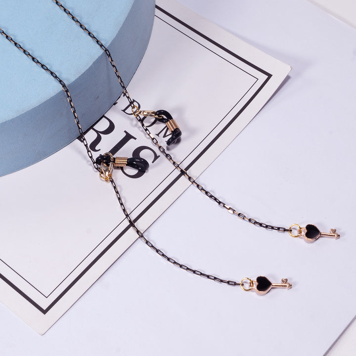 Elegant Eyewear Chain Holder Kalsten