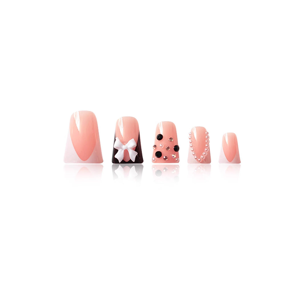 Decorative Press-On Nail Set with Elegant Design Kalsten