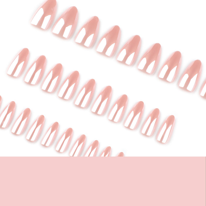 High-gloss stiletto nails Kalsten