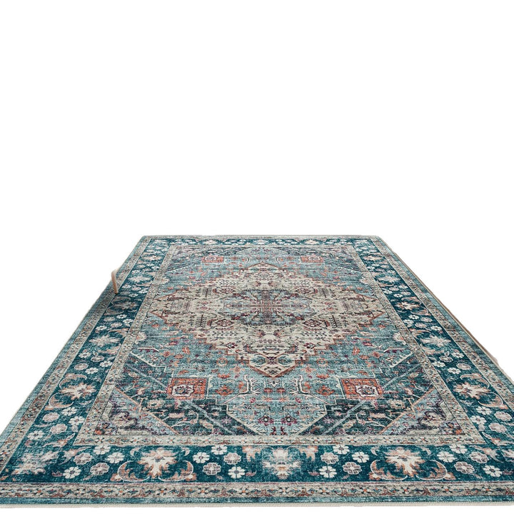 Ornate Vintage-Inspired Area Rug Kalsten