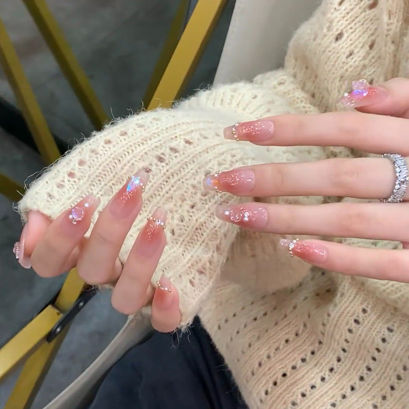 Elegant artificial nails with floral accents Kalsten