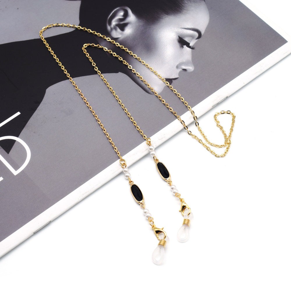Elegant Eyewear Chain with Decorative Accents Kalsten