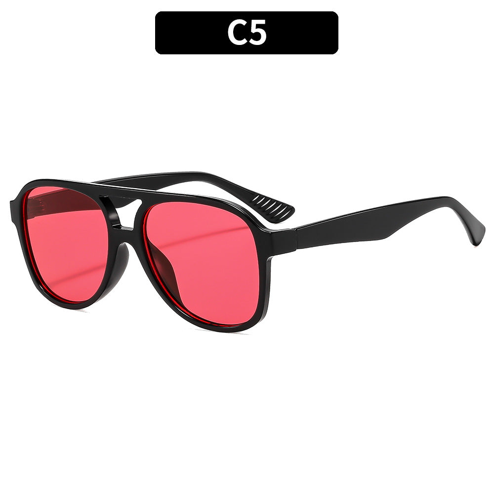 Retro-Inspired Oversized Sunglasses