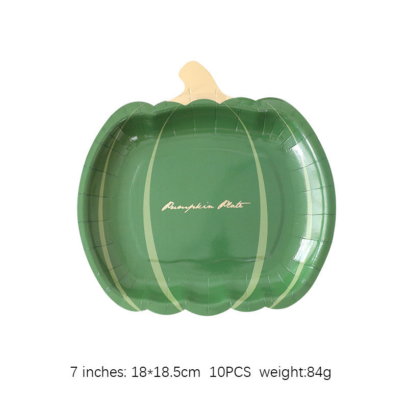 Pumpkin-shaped paper plate for Thanksgiving