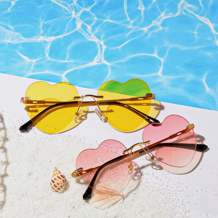 Ladies trendy heart sunglasses with mirrored lenses Kalsten
