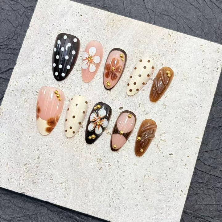 Floral Design Press-On Nail Art Kalsten