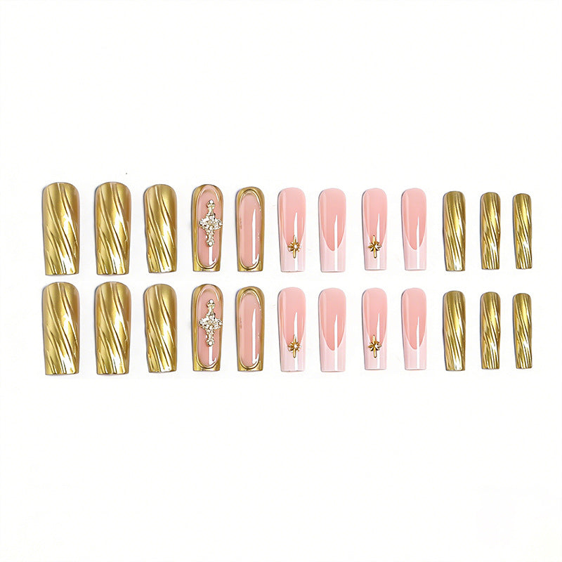 Glamorous Artificial Nail Set Kalsten