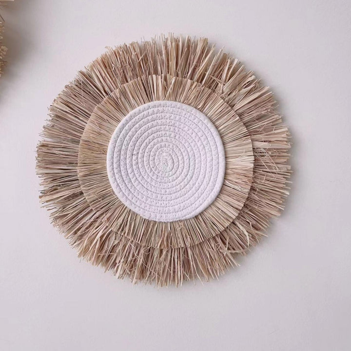 Decorative wall decoration with synthetic fiber and wooden beads Kalsten