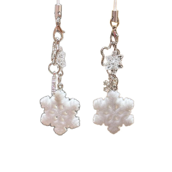 Winter-Themed Mobile Phone Charm Kalsten