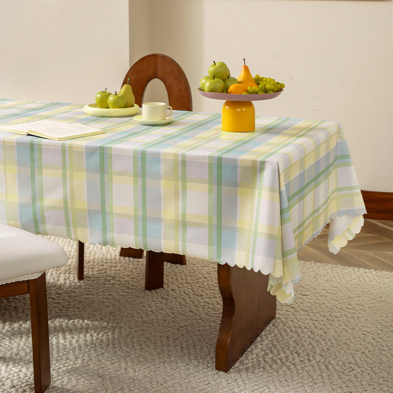 Wipeable tablecloth with star pattern and wavy hem Kalsten