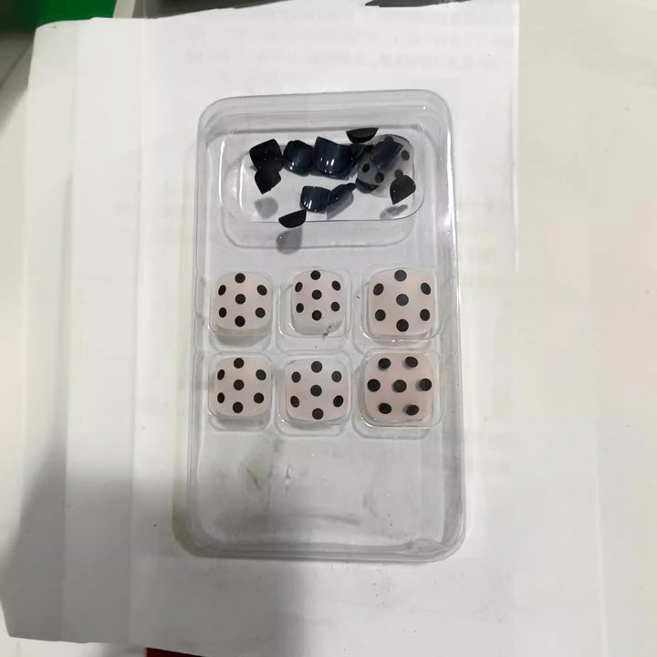 Artistic Polka Dot Press-On Nail Set Kalsten