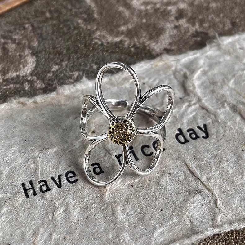 Stylish Floral Ring Kalsten