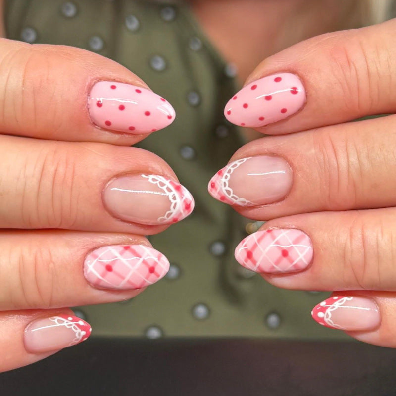 Artistic nail extensions with elegant patterns Kalsten