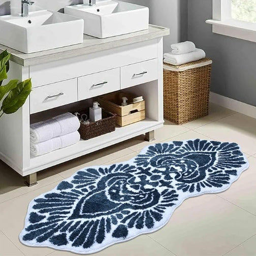 Plush Leaf-Design Bath Mat Kalsten