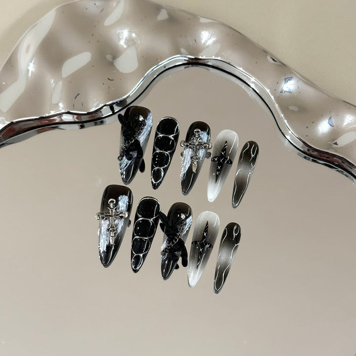 Artistic Gothic-Themed Press-On Nail Art Set