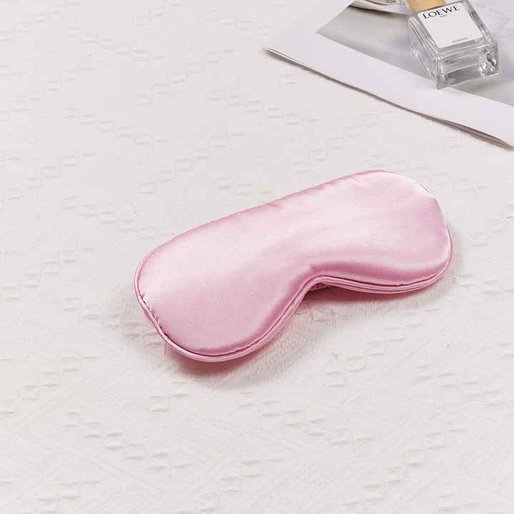 Women's ergonomic sleep mask made of satin-like material with contoured eye area Kalsten