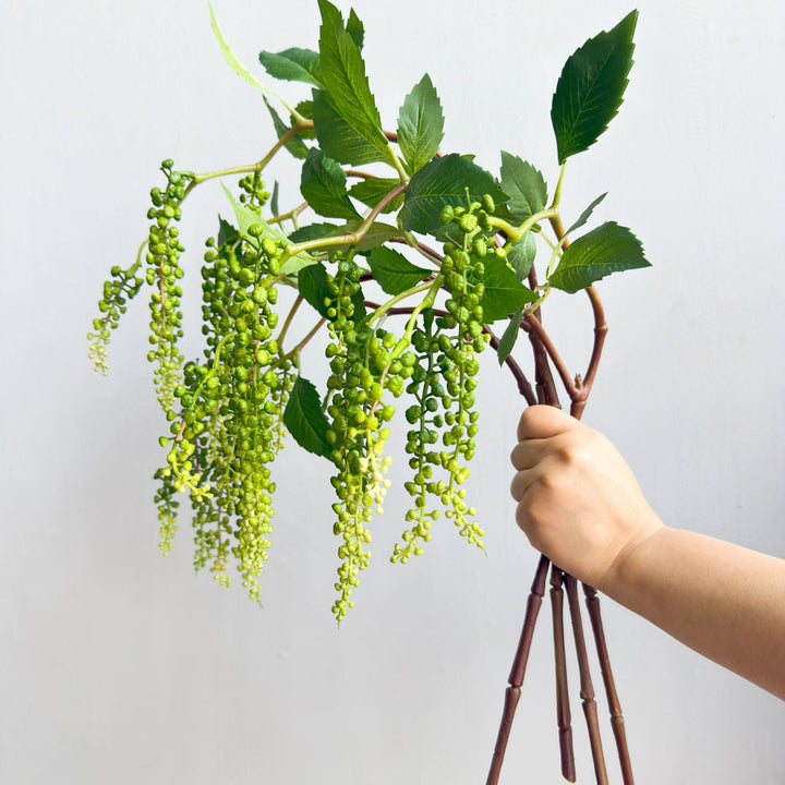 Elegant Floral Accent