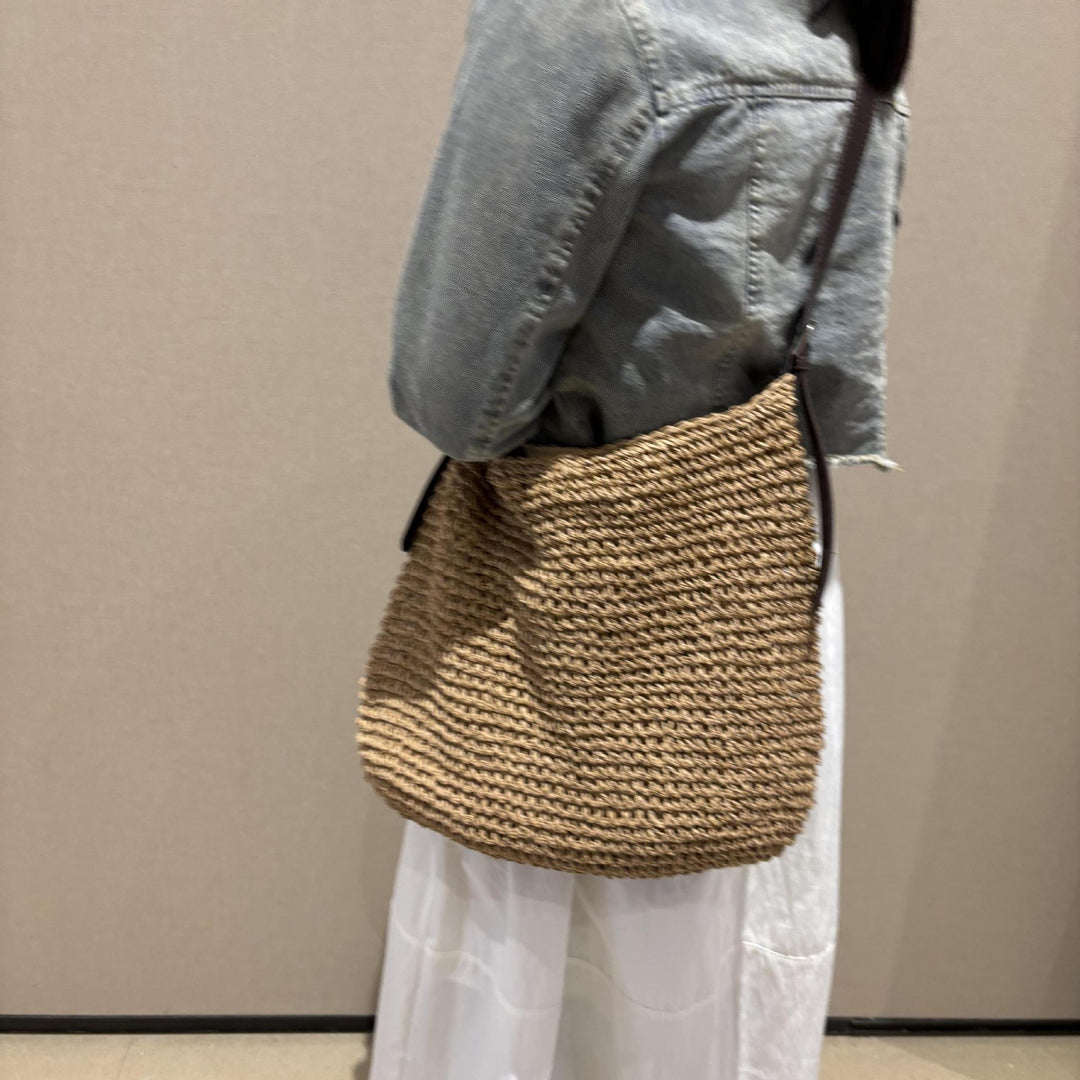 Hand-knotted shoulder bag made of natural materials Kalsten