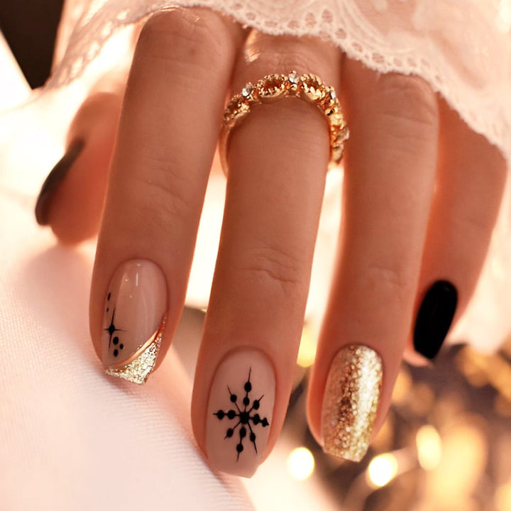 Decorative Snowflake and Glitter Press-On Nail Set kalsten