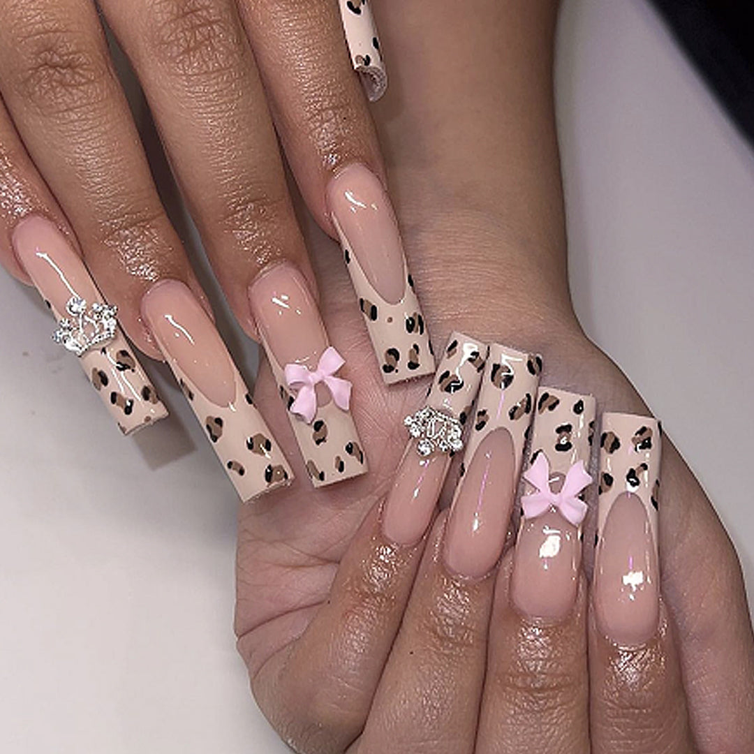 Glamorous Decorative Nail Art Kalsten