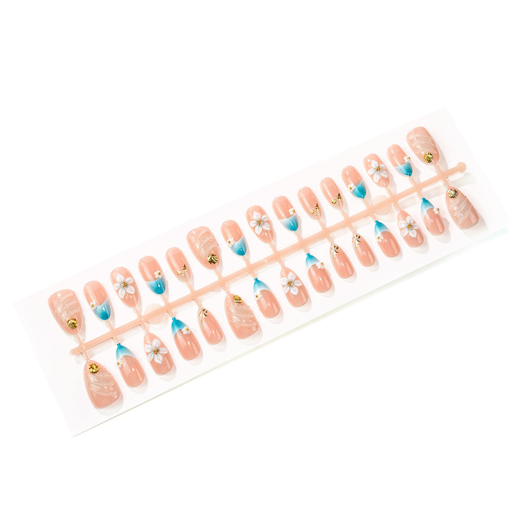 Artistic Shell-Inspired Nail Set Kalsten