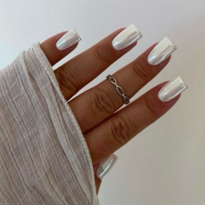 Premium Glossy Press-On Nail Art Set Kalsten