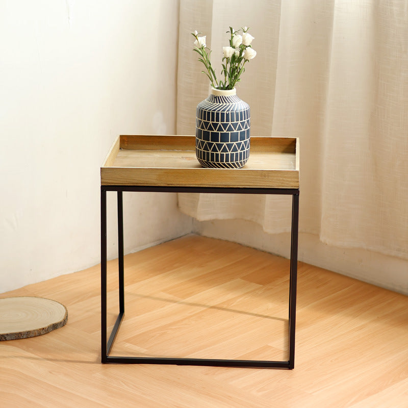 Modern side table with protected wooden tray Kalsten