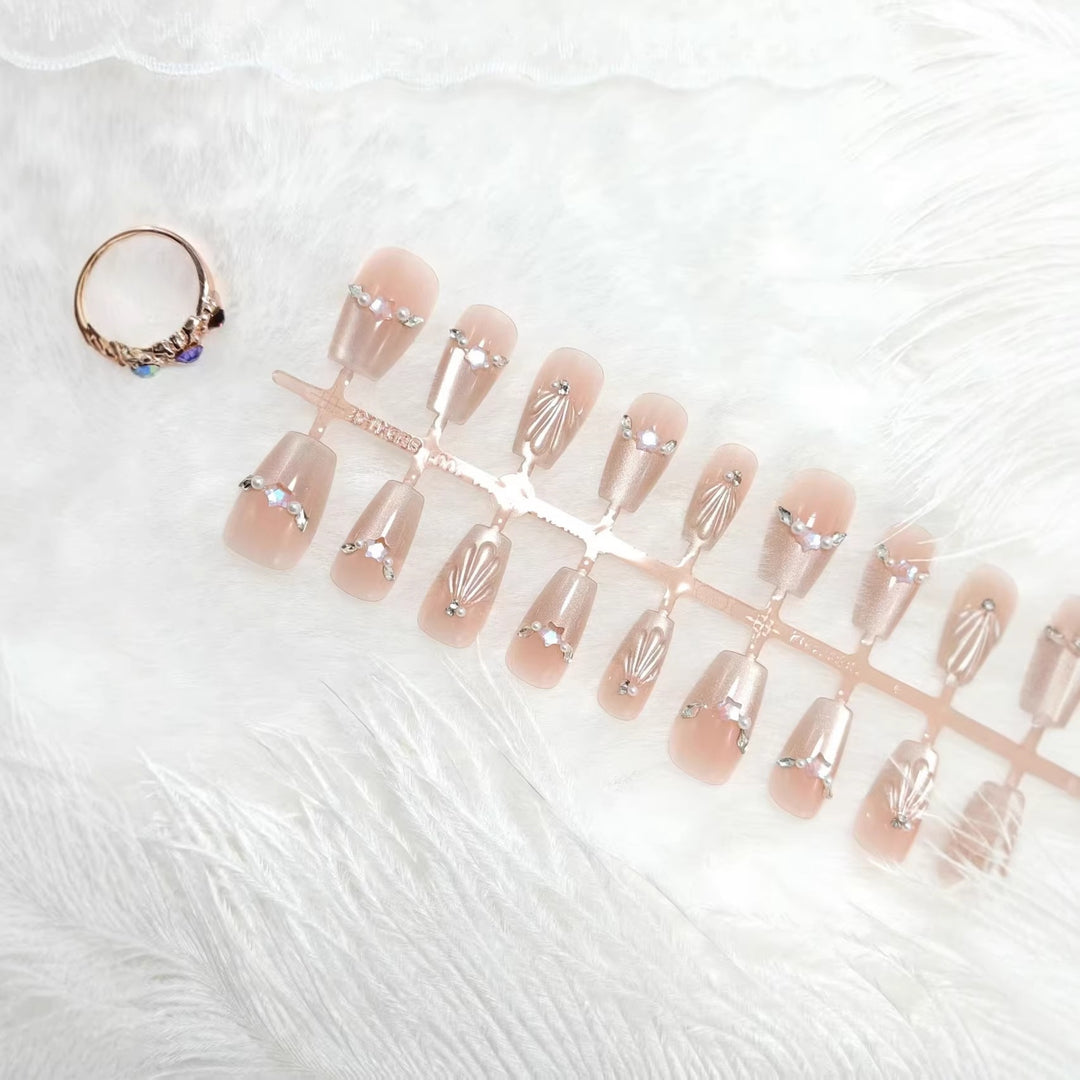 Artificial nails with elegant rhinestone design Kalsten