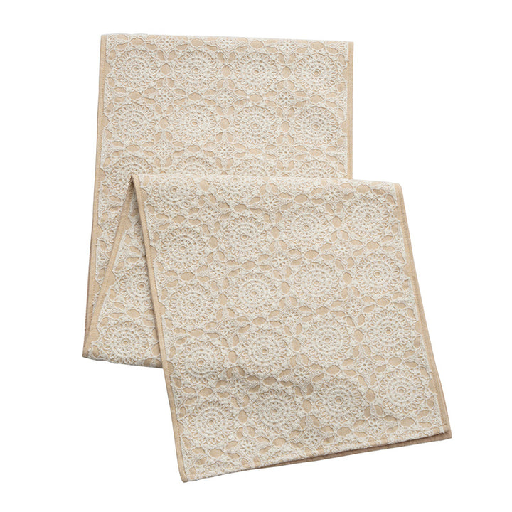 Runner with ornamental medallion jacquard structure and non-slip underside Kalsten
