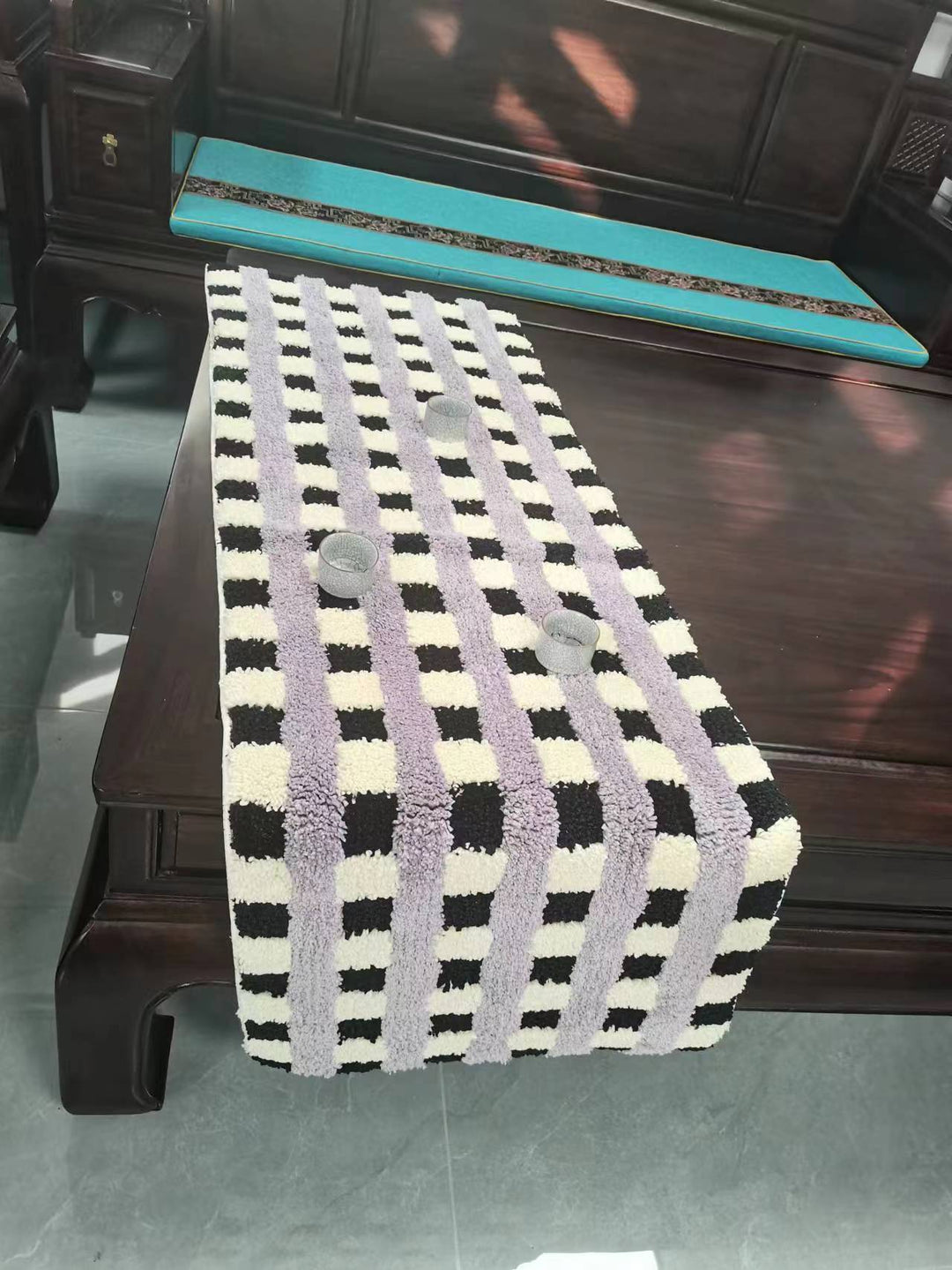 Cozy Checkered Shaggy Bath Mat Kalsten