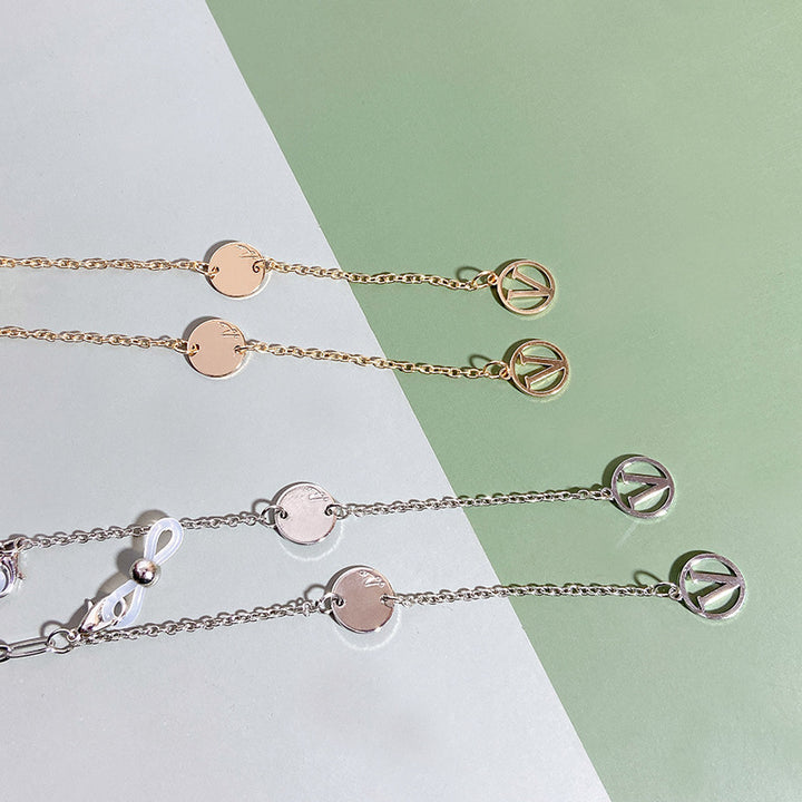 Stylish jewelry necklace with modern pendants Kalsten