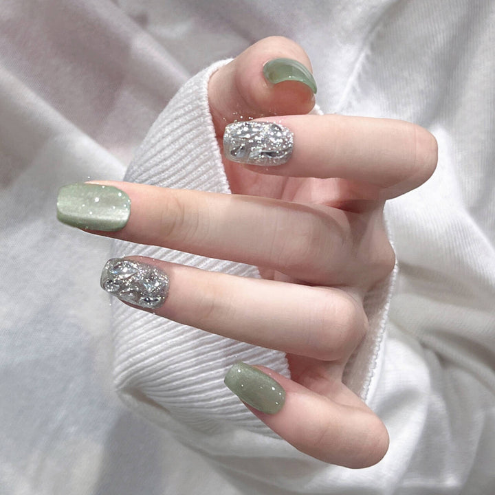 Elegant Foil and Floral Press-On Nail Set Kalsten