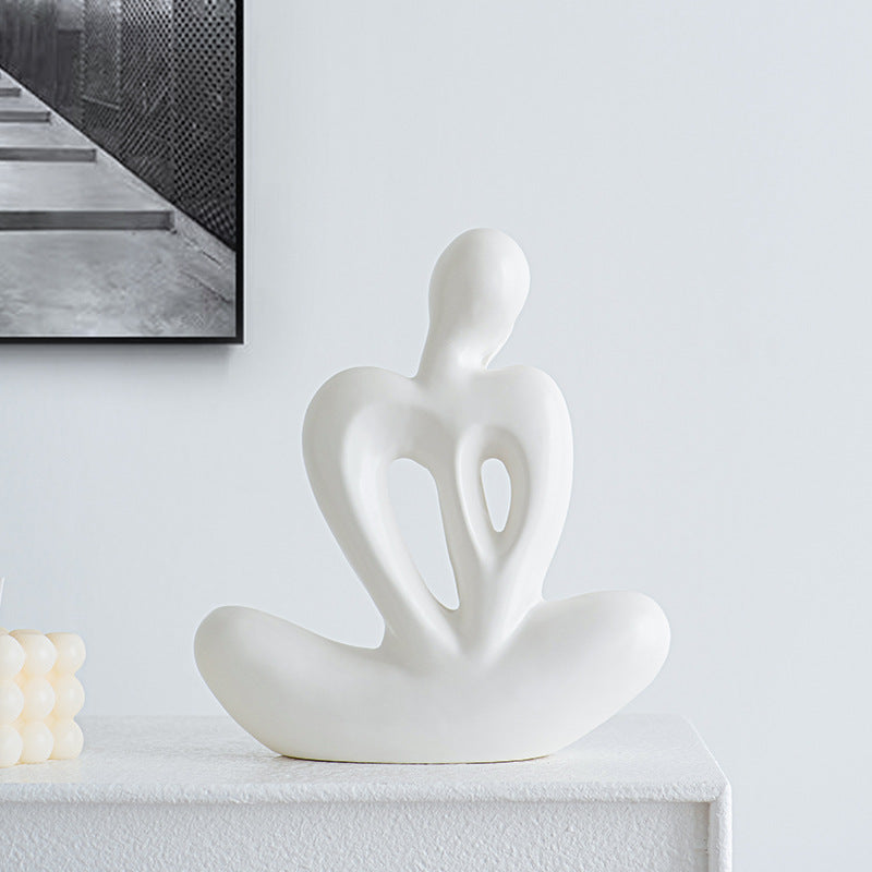 Elegant Love Sculpture Kalsten