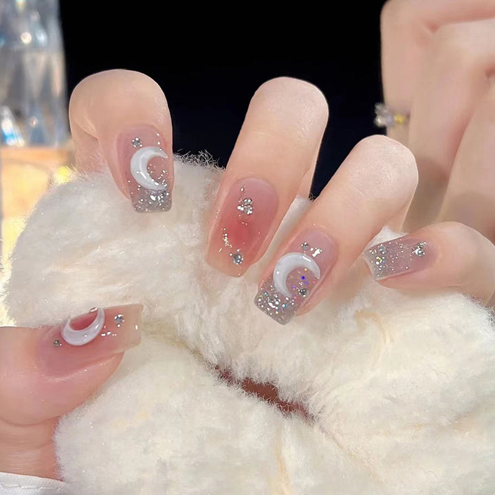 Glittering Nail Art Kalsten